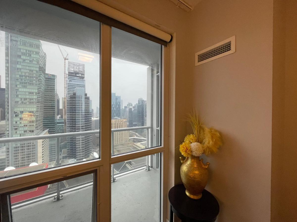 Luxury Condo With Cn Tower View Toronto Eksteriør billede