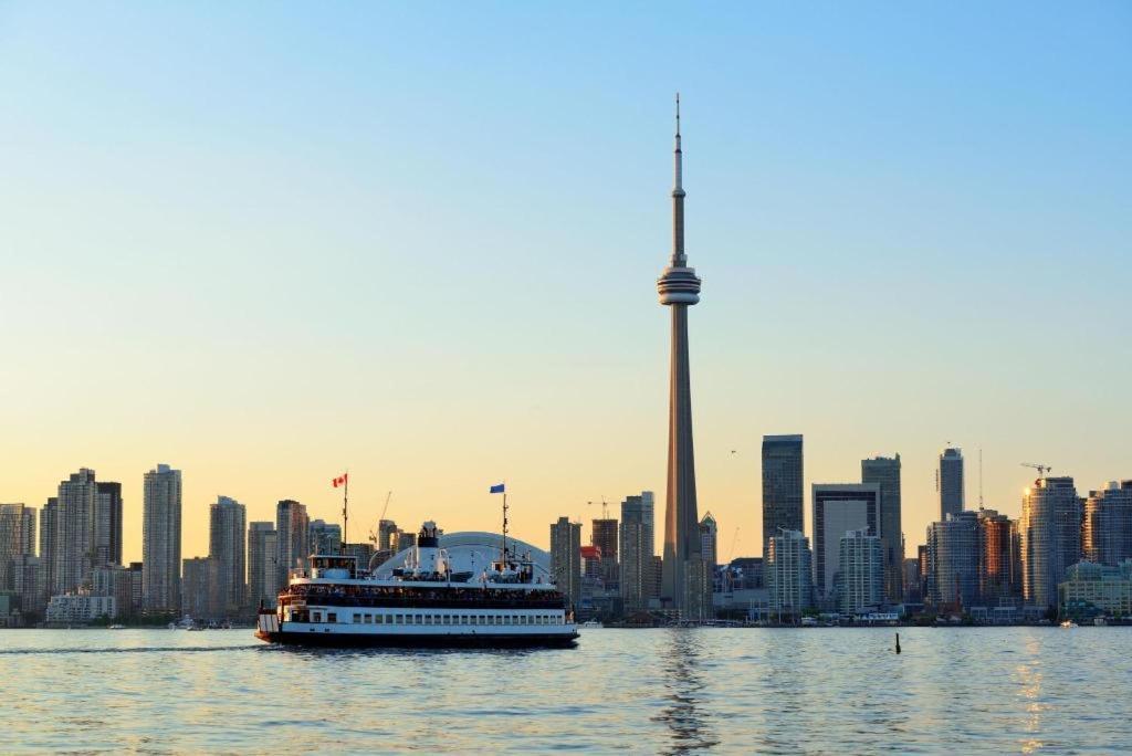Luxury Condo With Cn Tower View Toronto Eksteriør billede