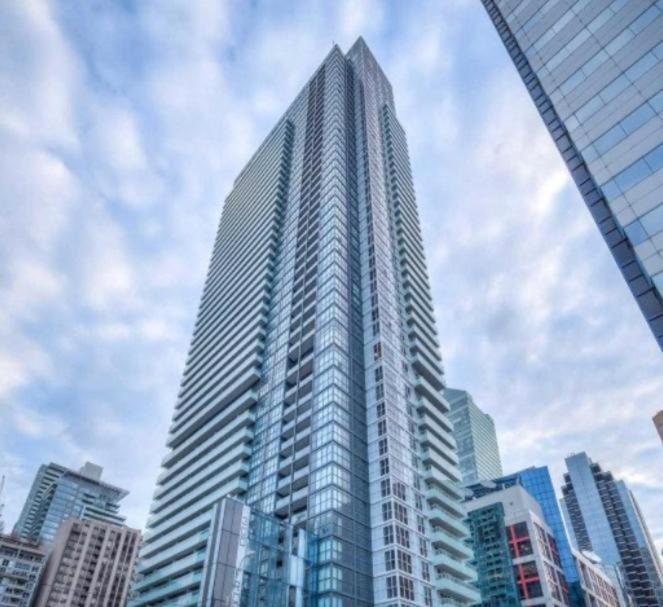 Luxury Condo With Cn Tower View Toronto Eksteriør billede